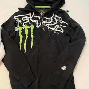 Men’s Large FOX zip up hoodie. Very good condition. $40